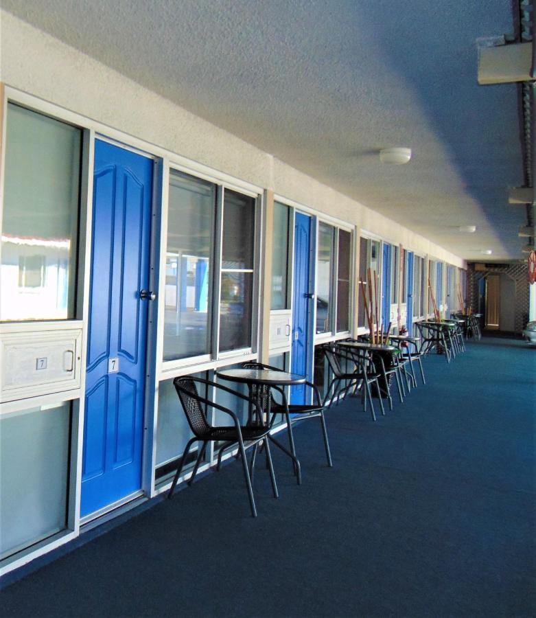Rockhampton Court Motor Inn Екстериор снимка